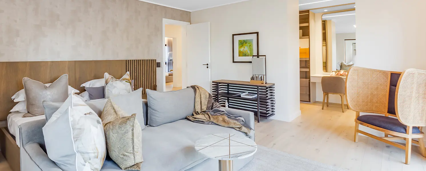 Melrose Walk interior