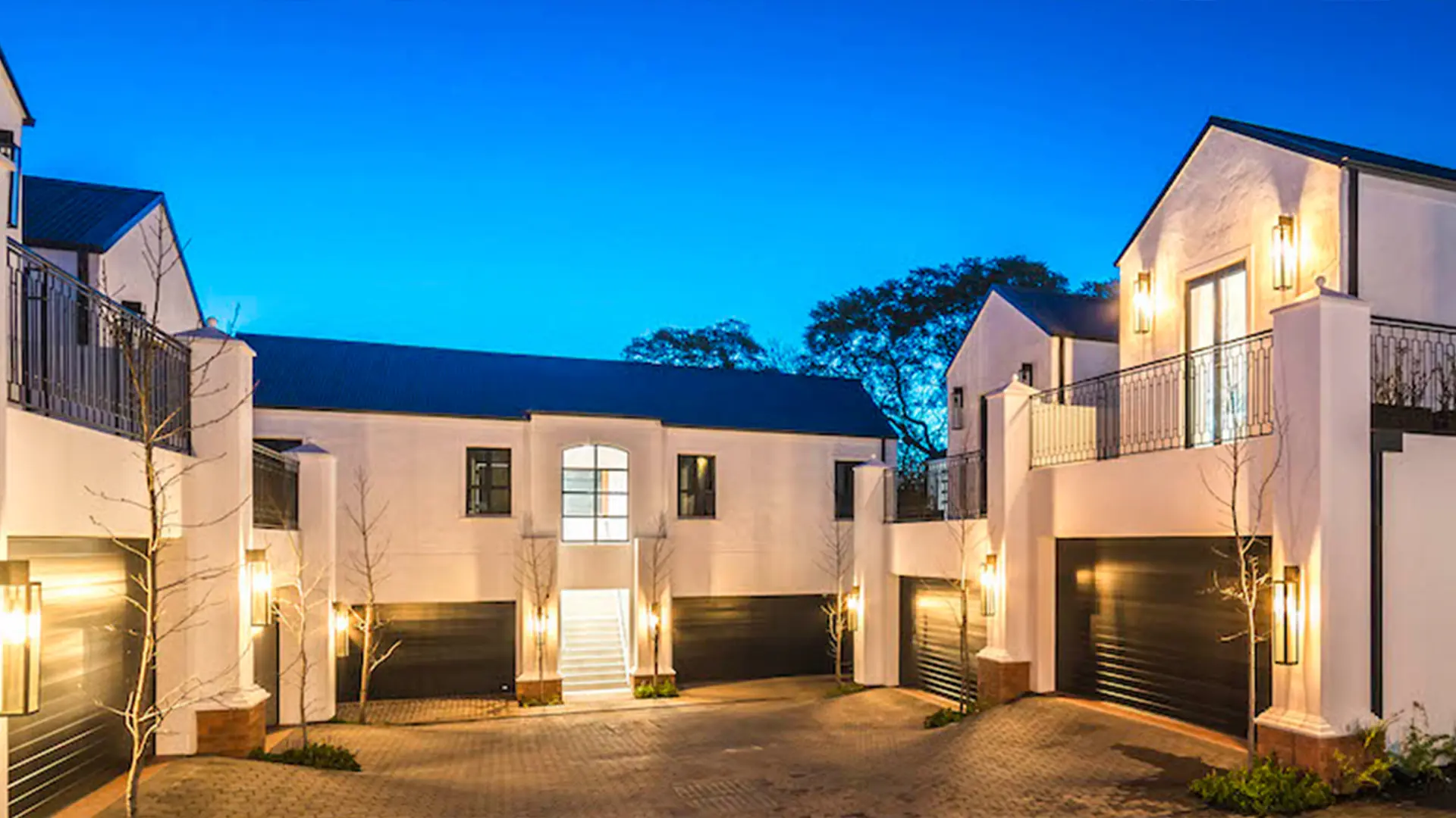 Melville Lane interior